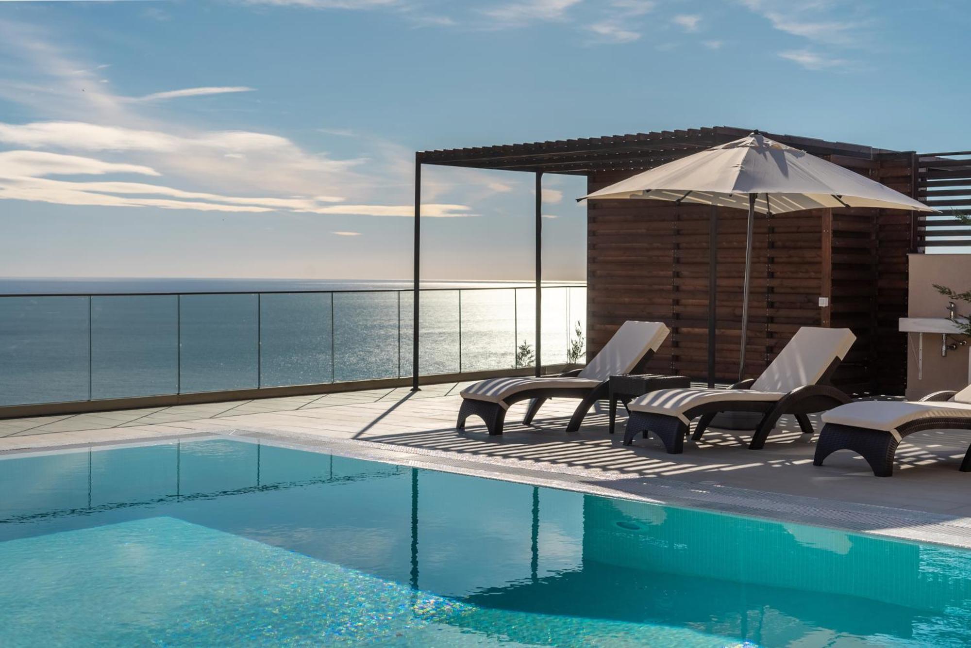 Cape Montenegro On Cliffside Vila